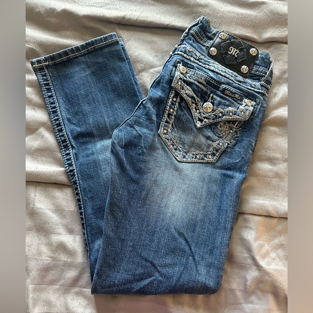 Miss Me Cuffed Capri. Size 27 inseam 24 1/2